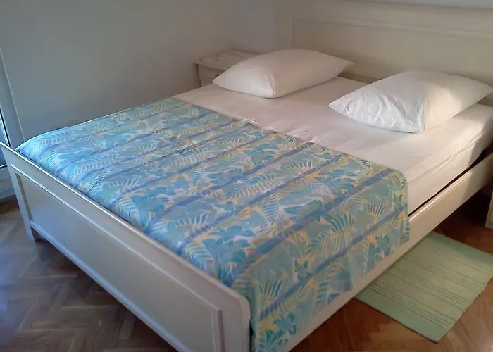 Apartment Happy Day *