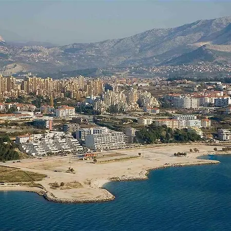 快乐的一天公寓